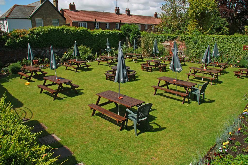Kings Arms Hotel 샌드위치 외부 사진